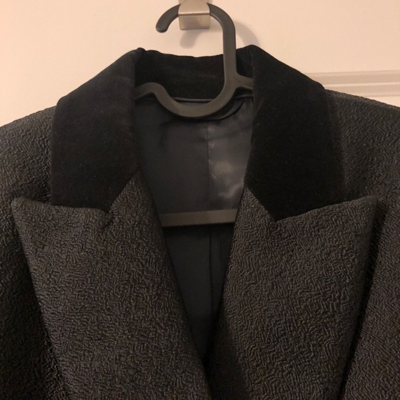 Premium Velvet-Trimmed Double-Breasted Blazer | Amber Buckle, Elegant Sheen - Picture 8 of 12